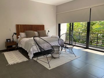 Casa con alberca privada, area de tv, en venta, Selvamar, Playa del carmen.