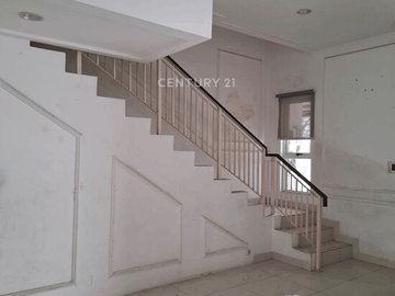 Rumah SHM 4KT Bisa KPR  Harga Nego Di Cluster Palm Spring JGC