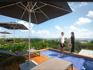 Departamento vista al mar desde la alberca, spa, gym, en Playacar venta