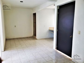 EDIFICIO NUEVO 4 DEPARTAMENTOS Y UN LOCAL COMERCIAL. IDEAL PARA INVERTIR Y REDITUAR