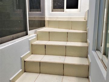 EDIFICIO NUEVO 4 DEPARTAMENTOS Y UN LOCAL COMERCIAL. IDEAL PARA INVERTIR Y REDITUAR
