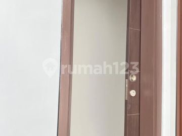 Disewakan Rumah Kunvil Pik2,uk6x15 Brand New