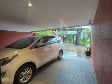 Townhouse Mewah Furnised Exclusive Di Area Veteran Pesanggrahan Jakarta Selatan