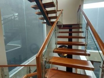 Townhouse Mewah Furnised Exclusive Di Area Veteran Pesanggrahan Jakarta Selatan