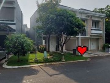 Rumah siap huni cluster Edison Summarecon Gading Serpong