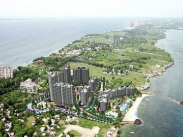 RFO beachfront Condo in AmiSa Private Residences Mactan