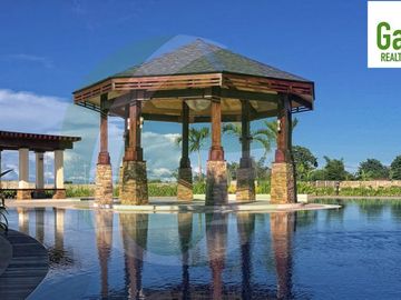 RFO beachfront Condo in AmiSa Private Residences Mactan