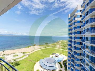 RFO beachfront Condo in AmiSa Private Residences Mactan
