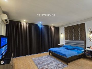 Dijual Rumah Full Furnished  Strategis Di Kawasan Elit Andara