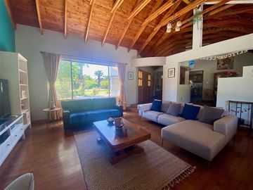 Casa parcela venta 5D/5B quincho piscina Talagante - Oliveto