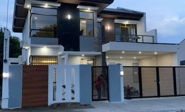 4 Bedroom House and Lot with Pool in Angeles City