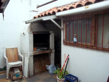 COMODA CASA CON GARAGE