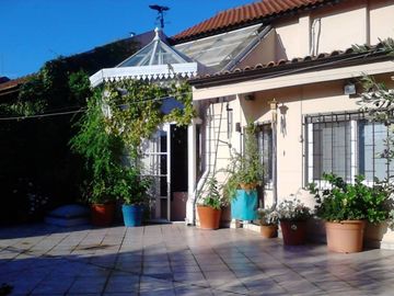Chalet en Venta Haedo / Moron (A025 2856)