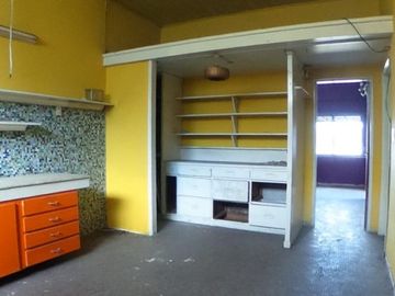 OPORTUNIDAD UNICA EN PARQUE LELOIR SOBRE COLECTORA, CASA 4 AMB. JARDIN, COCHERAS, S/LOTE 10X..., APTO PROFESIONAL/COMERCIAL