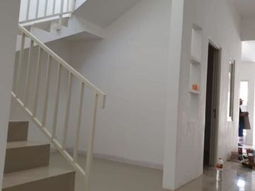 Rumah babatan mukti