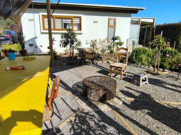 FOCOLARE PROPIEDADES VENDE CASA CON ARBOLES DE PALTOS