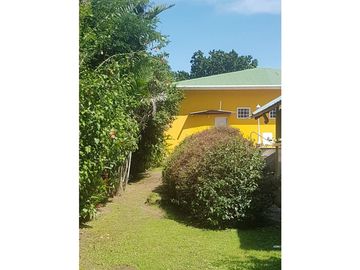 Se vende acogedora casa con piscina en Penonomé desde $275,000