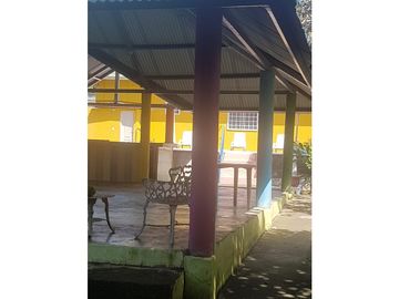 Se vende acogedora casa con piscina en Penonomé desde $275,000