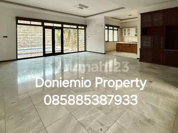 Rumah Lama Hitung Tanah Exclusive Area Cilandak
