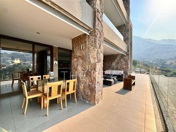 Departamento en venta de 3 dorm. en Lo Barnechea