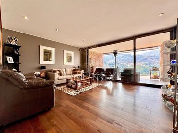 Departamento en venta de 3 dorm. en Lo Barnechea