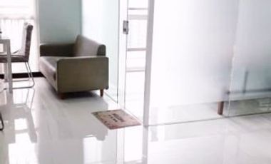 SOHO34XX: For Sale Fully Furnished 1BR Unit with Balcony at Grand Soho Makati