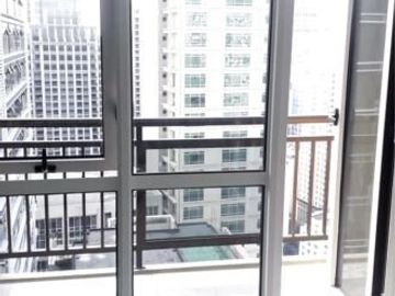 SOHO34XX: For Sale Fully Furnished 1BR Unit with Balcony at Grand Soho Makati