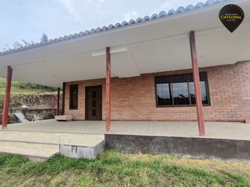Quinta Hacienda de venta en Cojitambo, Corralón – código:20940