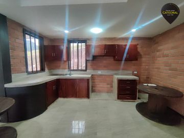 Quinta Hacienda de venta en Cojitambo, Corralón – código:20940
