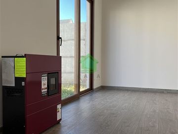 Arriendo Casa Nueva en Condominio Sector Oriente