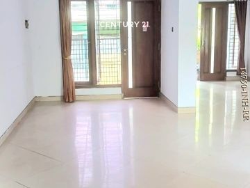 Dijual Rumah 2 Lantai Ada Halaman Depan Dan Belakang Dekat UIN