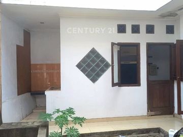 Dijual Rumah 2 Lantai Ada Halaman Depan Dan Belakang Dekat UIN