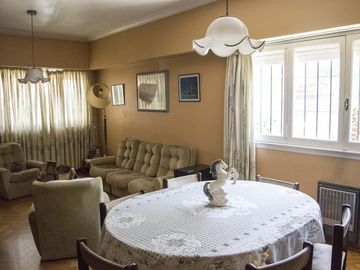 PH de 4 ambientes con cochera en venta en Olivos