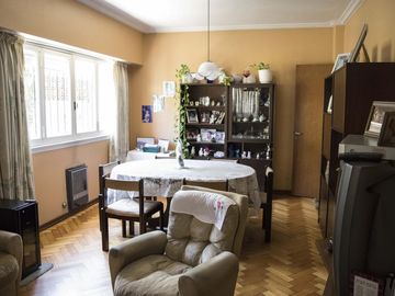 PH de 4 ambientes con cochera en venta en Olivos