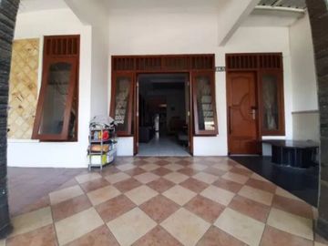 Rumah di Wisma Tropodo Jl. Flamboyan Kec. Waru, Kab. Sidoarjo - Jawa Timur