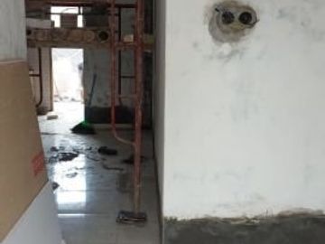 Rumah baru dengan tanah luas dekat Pasar Gentan