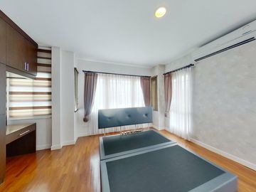 3 Bedroom House for sale at Siwalee Meechok