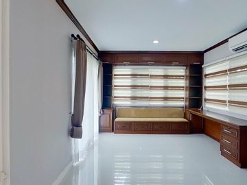 3 Bedroom House for sale at Siwalee Meechok
