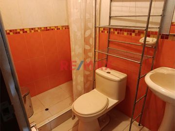 🏡 ¡Vive en la casa de tus sueños! 🏡

En venta: Hermosa casa de 3 pisos mas terraza techada y área de parrilla en la Avenida Jorge Chávez y Pedro Gar