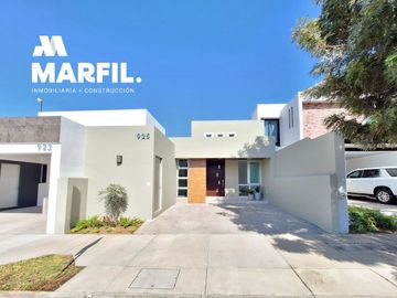 Venta de Casa de 1 Planta en el Coto Bosque Real, Villa de Álvarez, Colima