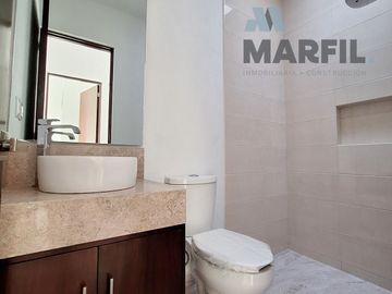 Venta de Casa de 1 Planta en el Coto Bosque Real, Villa de Álvarez, Colima