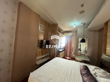 Disewakan Studio Oak Tower B Lt.21 – Full Furnish, View Kolam Renang, Hadap Utara, Pulo Gadung
