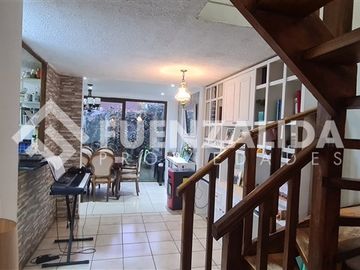 Casa en venta de 4 dorm. en San Bernardo