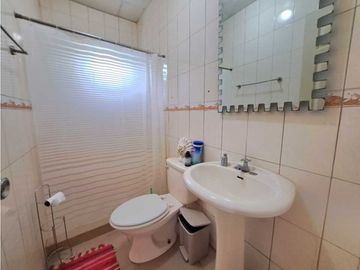 VENDO CASA DE 3HAB EN RESIDENCIAL SANTA MARIA