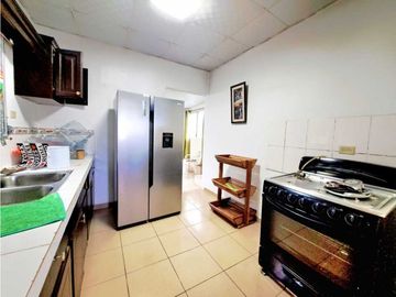 VENDO CASA DE 3HAB EN RESIDENCIAL SANTA MARIA