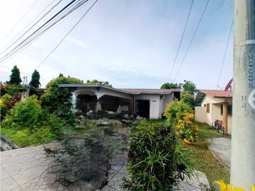 VENDO CASA DE 3HAB EN RESIDENCIAL SANTA MARIA