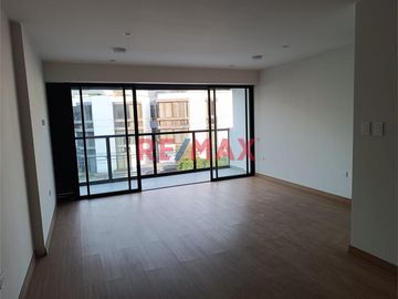 ¡VENDO LINDO DEPARTAMENTO DE ESTRENO ENTRGA INMEDIATA URB LOS MAZANOS SURCO!
Area Ocupada 86m2
3 dormitorios, 2 baños completos, balcón
Oportunidad