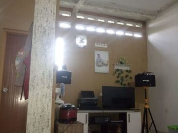 Rumah minimalis nyaman di cisaranten kulon dekat antapani