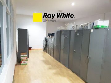 Termurah BU Rumah Ex Kantor Jl. Villa Kalijudan Indah, Surabaya