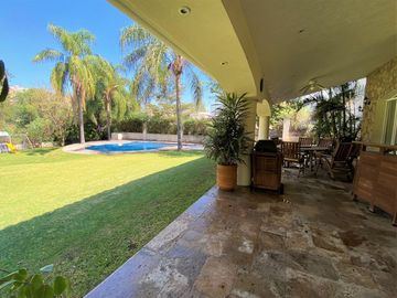 AMPLIA RESIDENCIA EN LAS CAÑADAS, CASA EN VENTA, JALISCO